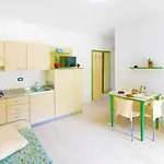 Aparthotel Vaia 3*