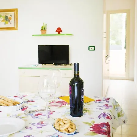 Vaia Apart Otel Torre dell'Orso