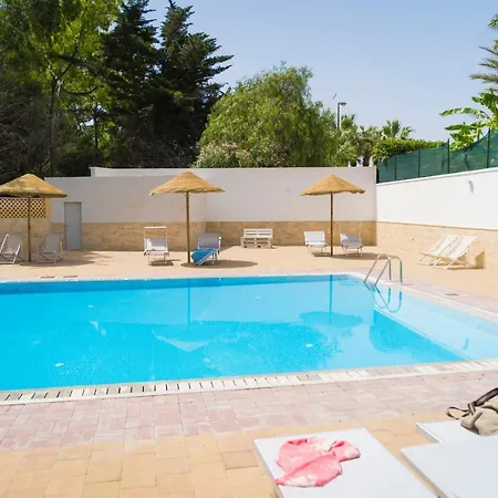 Vaia Apart Otel Torre dell'Orso
